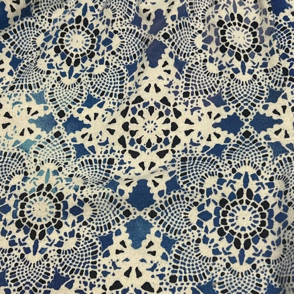 The Children's Place Girls Blue & White Lace Print Knit Shorts – Size 14